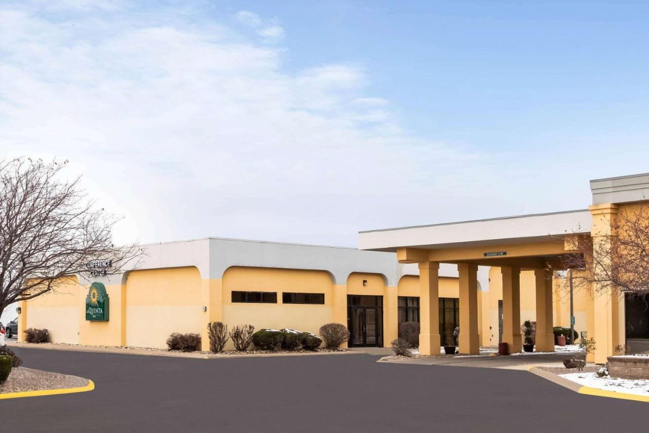 La Quinta Inn By Wyndham Davenport & Conference Center Esterno foto