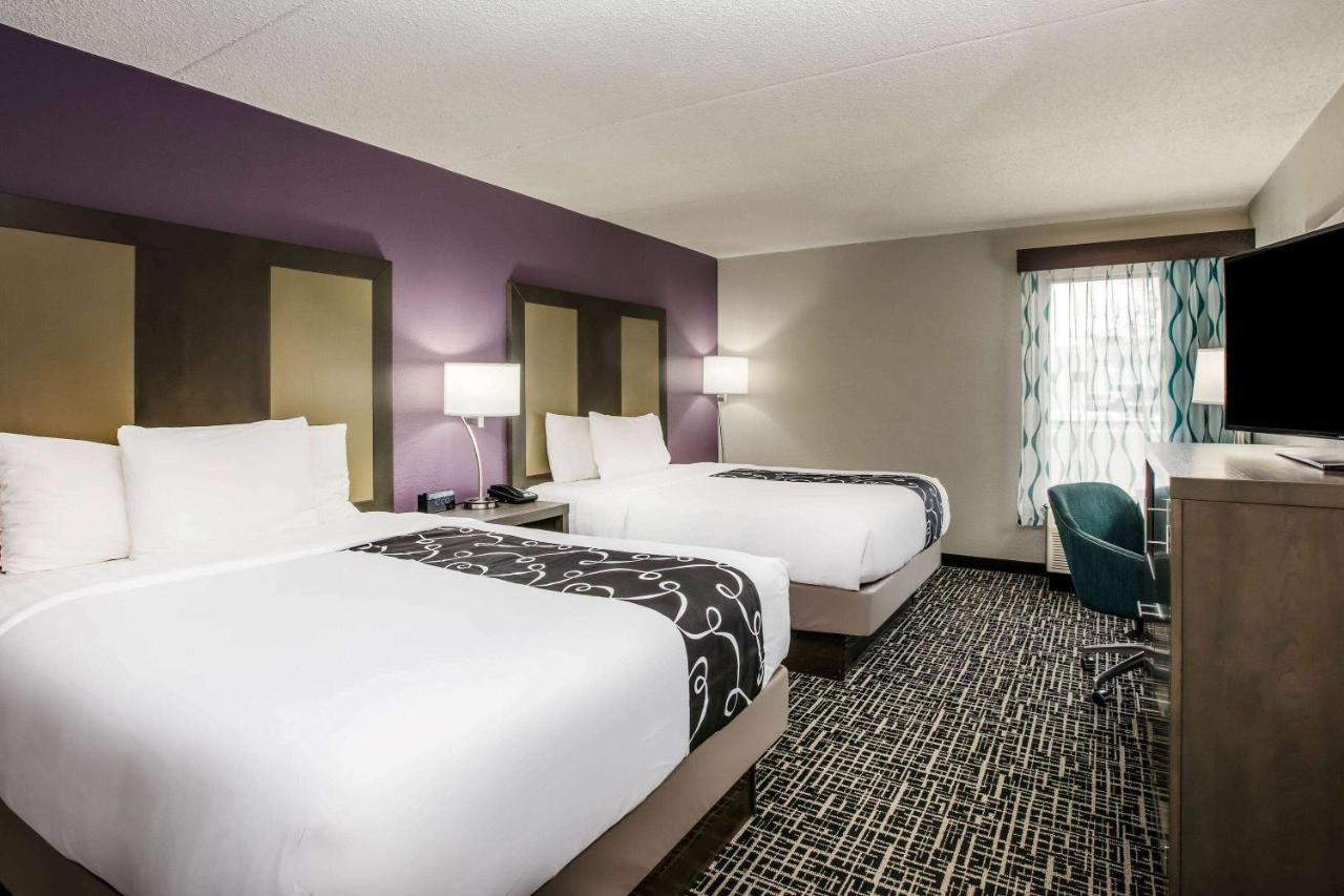 La Quinta Inn By Wyndham Davenport & Conference Center Esterno foto