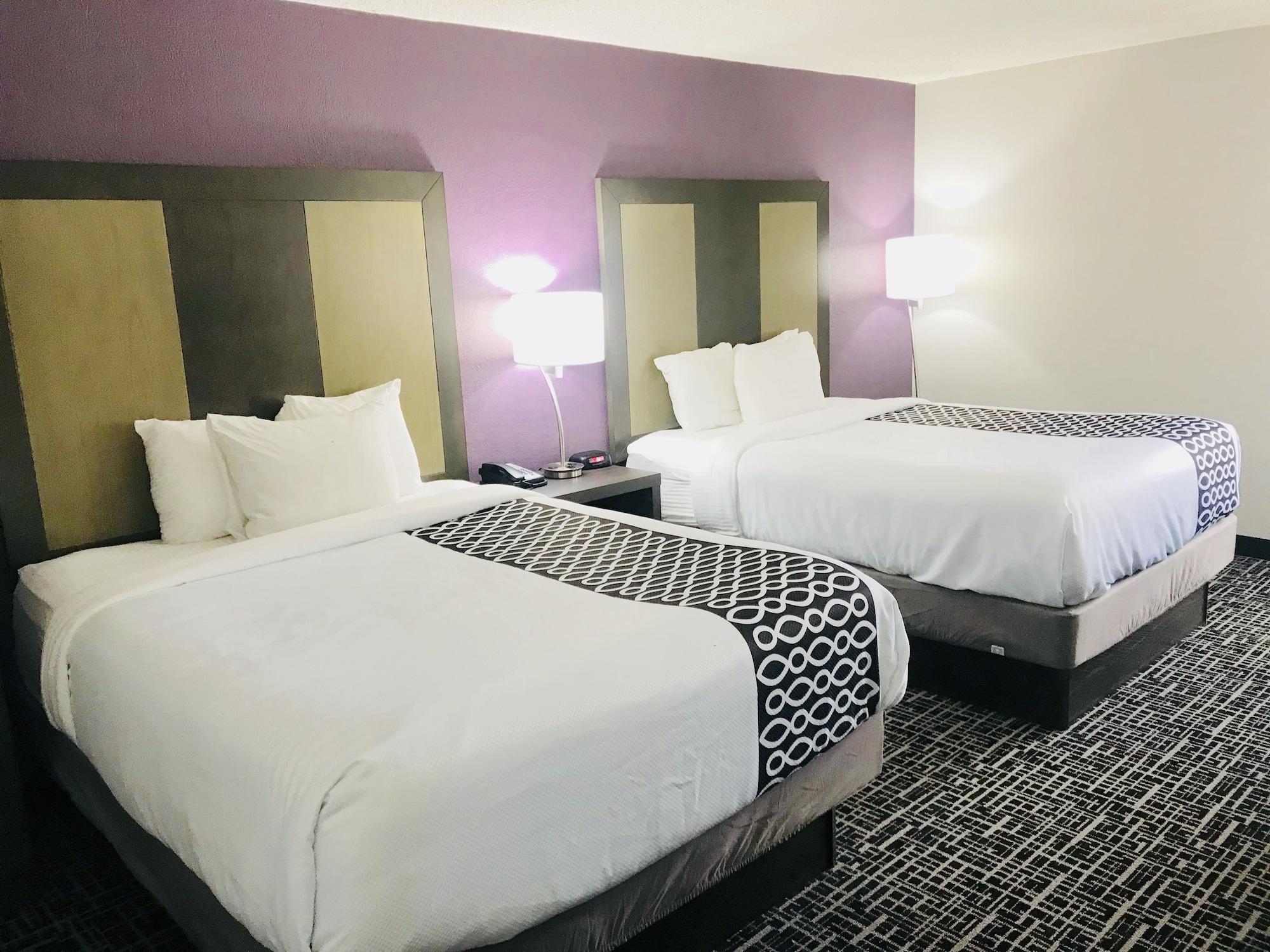 La Quinta Inn By Wyndham Davenport & Conference Center Esterno foto