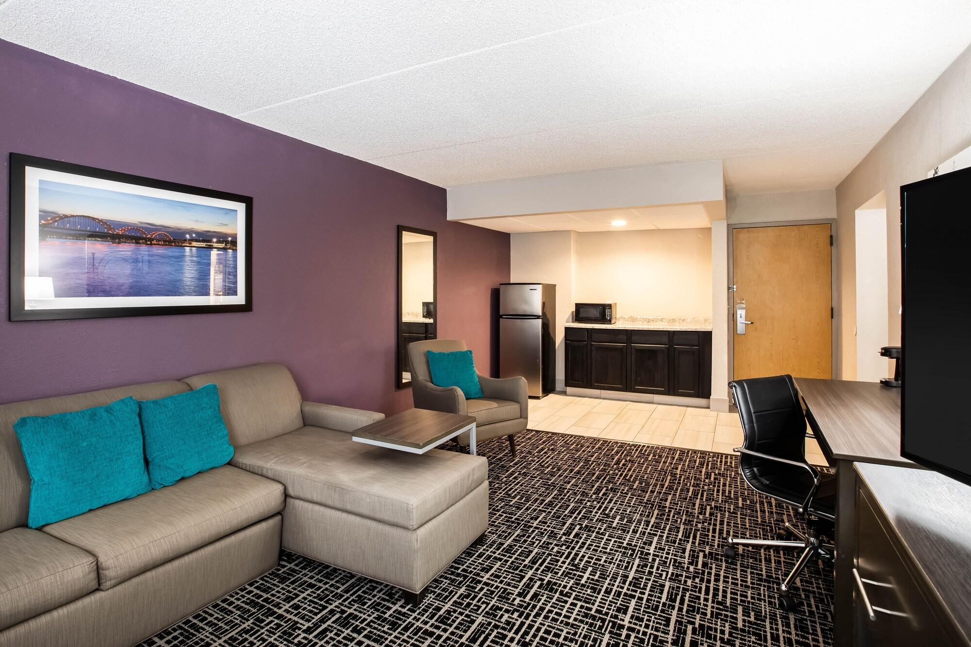 La Quinta Inn By Wyndham Davenport & Conference Center Esterno foto