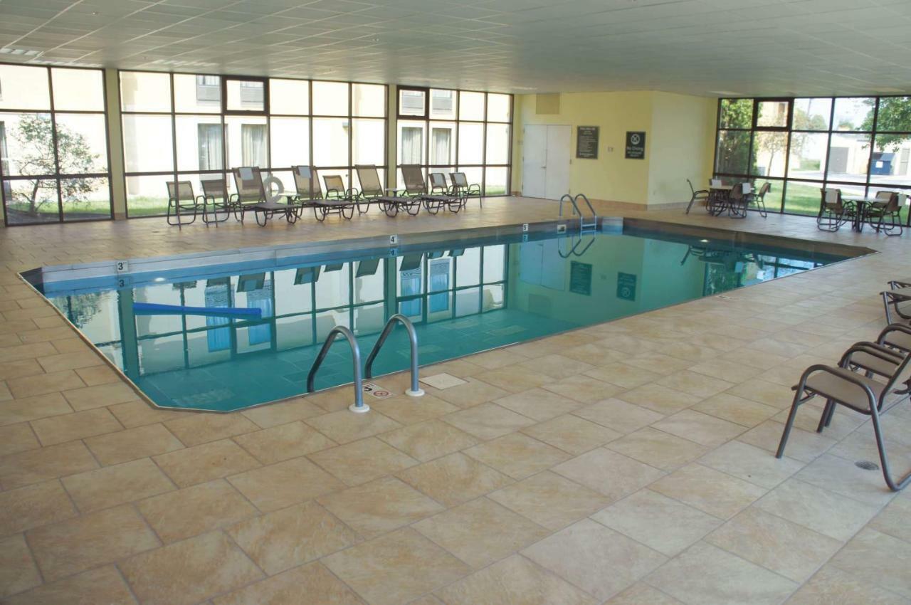La Quinta Inn By Wyndham Davenport & Conference Center Esterno foto